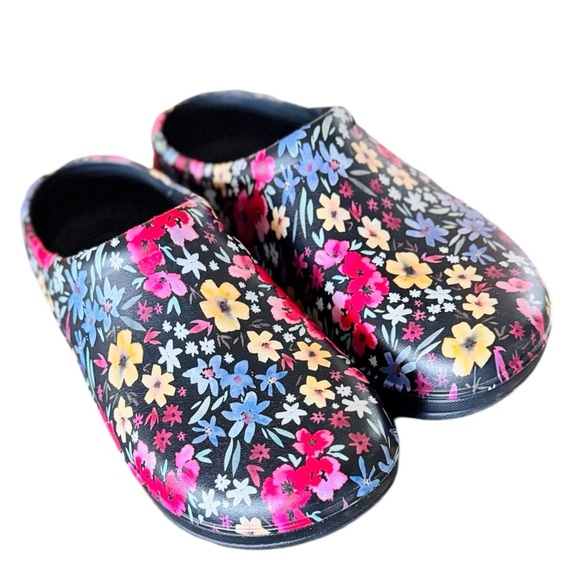 TOTES Waterproof Everywear Bailey Clog in Black Garden Floral - Picture 8 of 16
